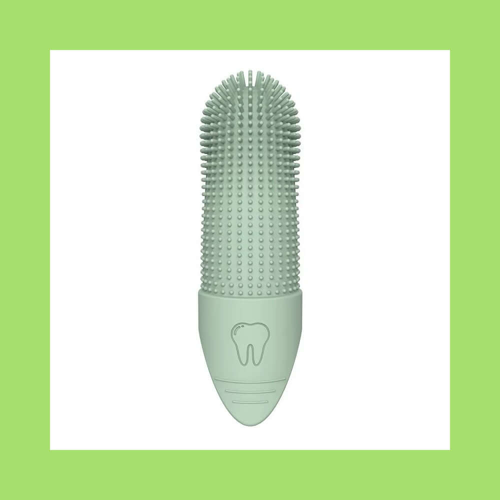 Soft Silicone Pet Toothbrush for dogs and cats, fights plaque, reduces bad breath, food-grade material, easy to use, fits any finger.